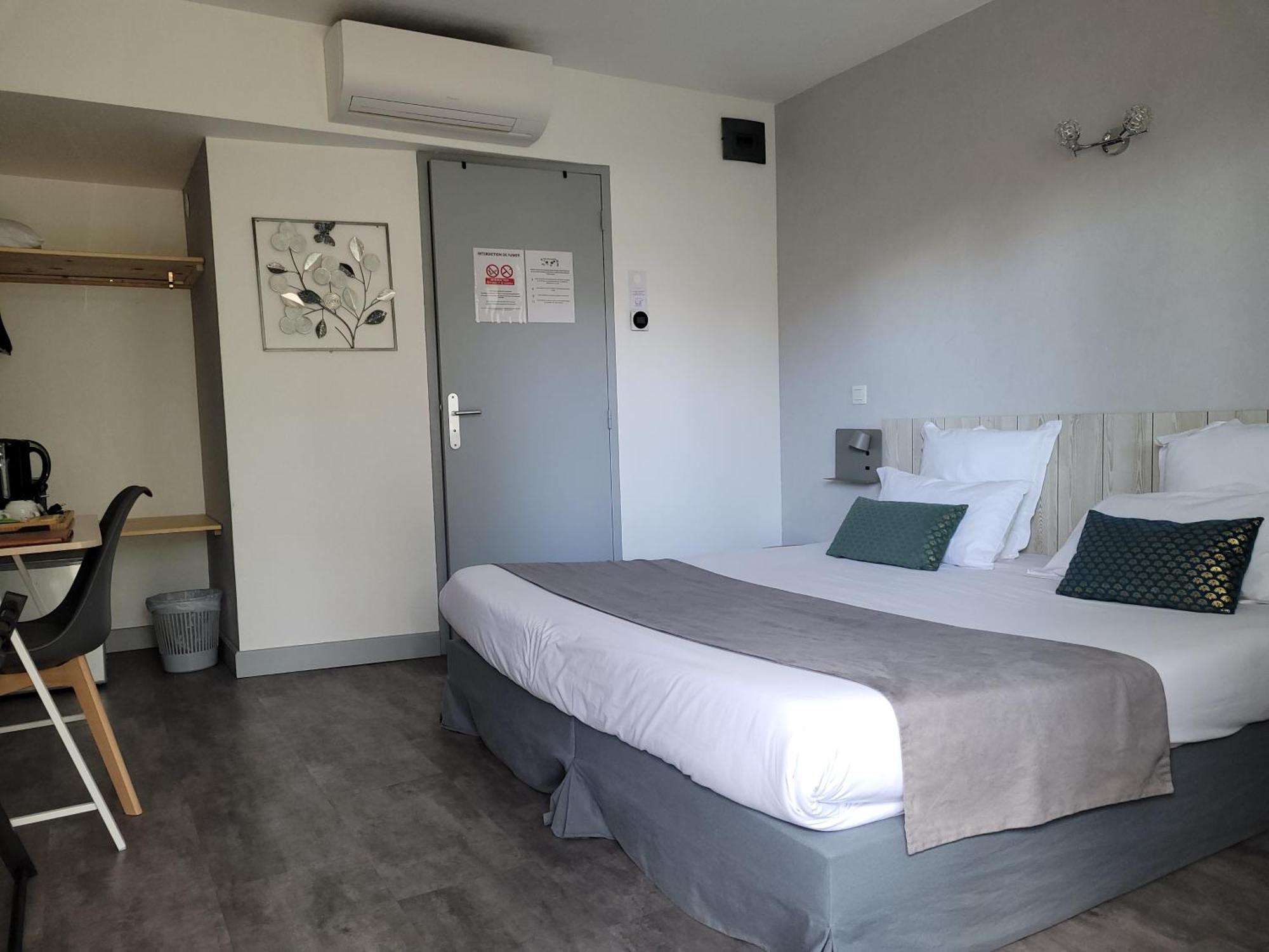 Hotel Le Vanseen Ле-Ван Экстерьер фото