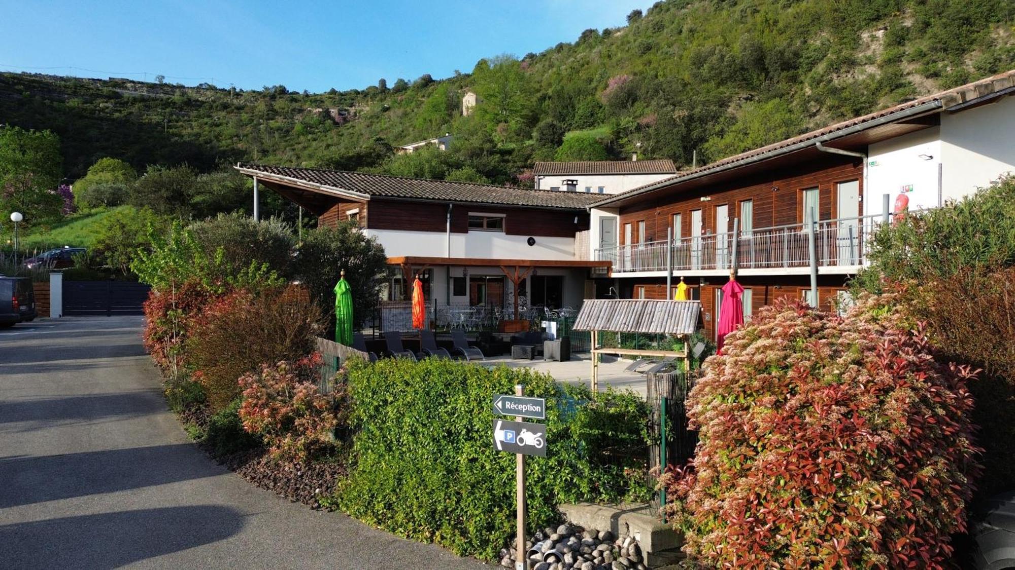 Hotel Le Vanseen Ле-Ван Экстерьер фото