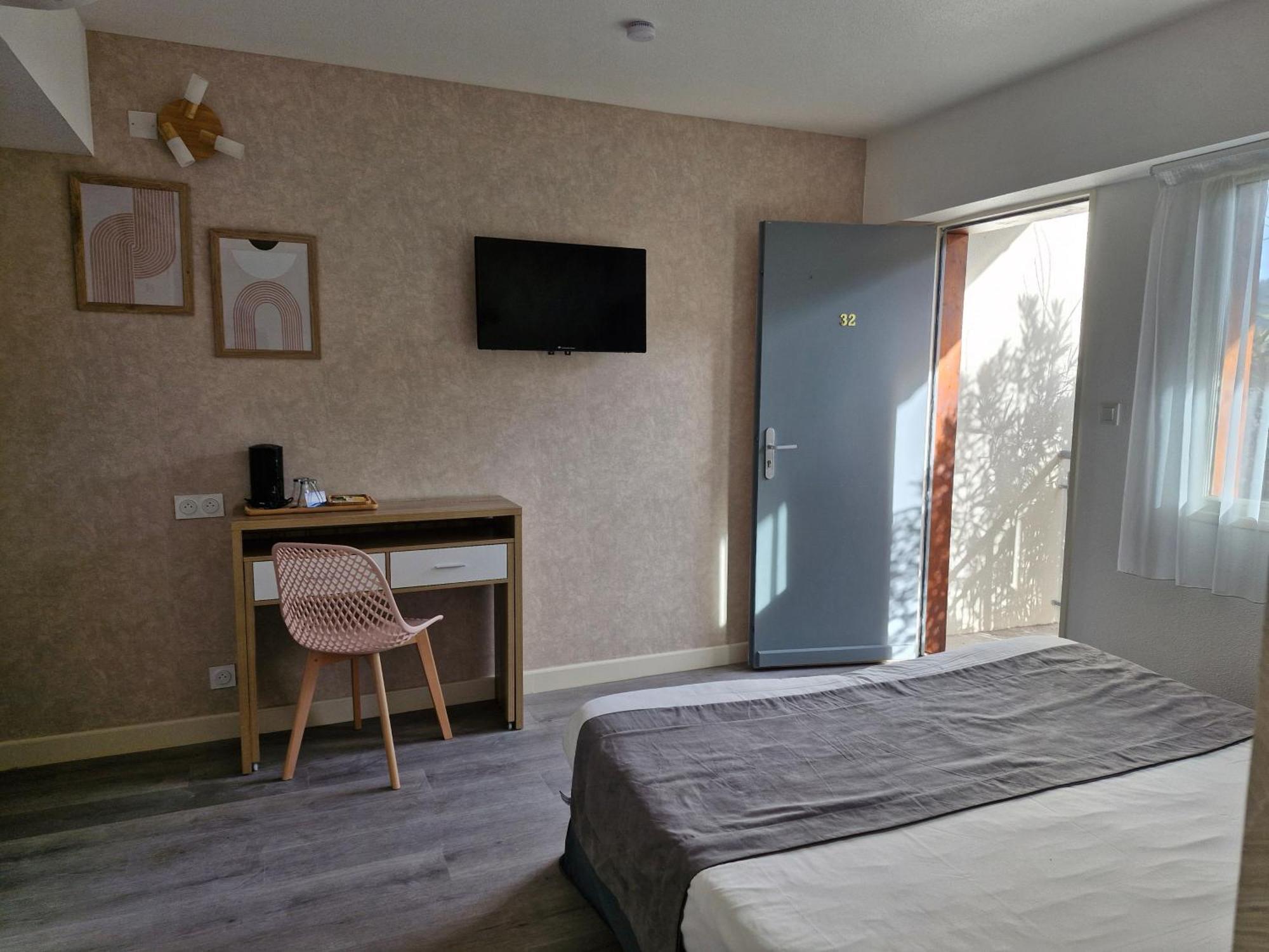 Hotel Le Vanseen Ле-Ван Экстерьер фото